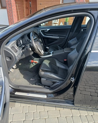 Volvo V60 cena 51900 przebieg: 213000, rok produkcji 2016 z Słupca małe 326